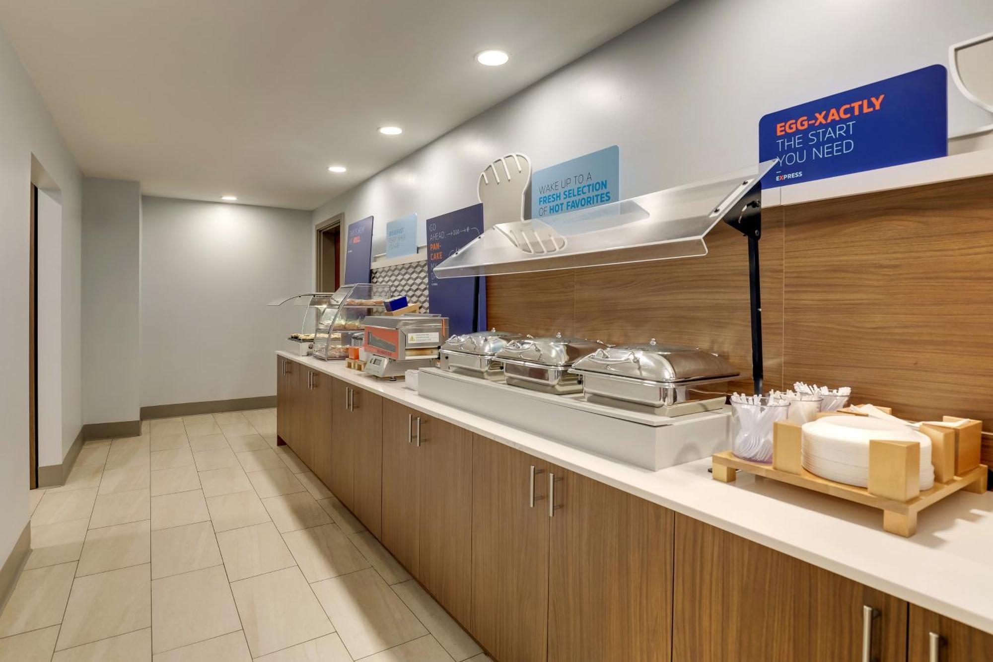 Holiday Inn Express Lexington Southwest Nicholasville By Ihg Exterior photo