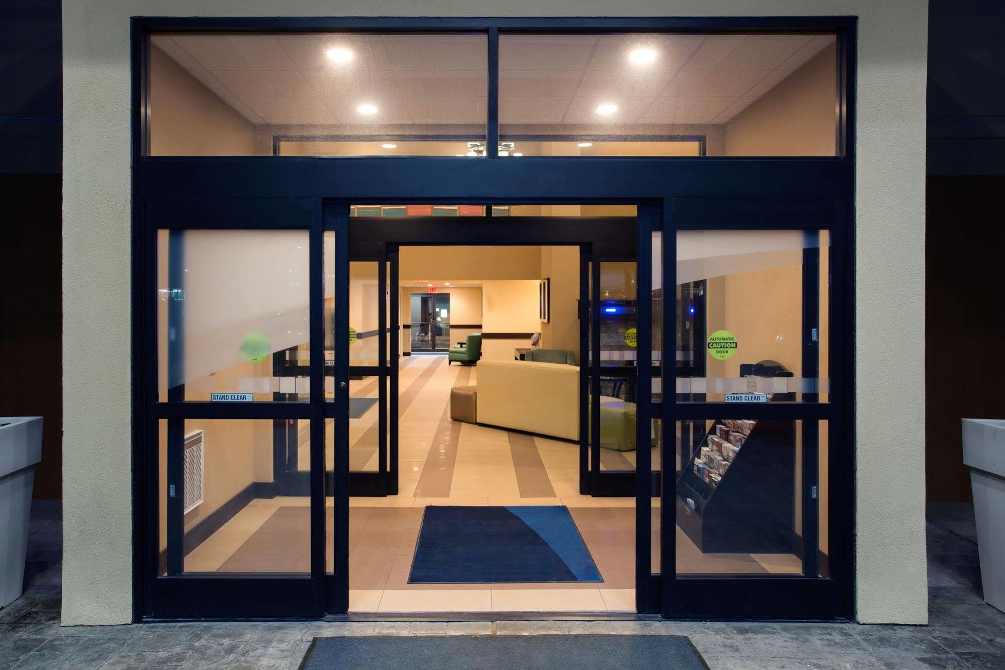 Holiday Inn Express Lexington Southwest Nicholasville By Ihg Exterior photo